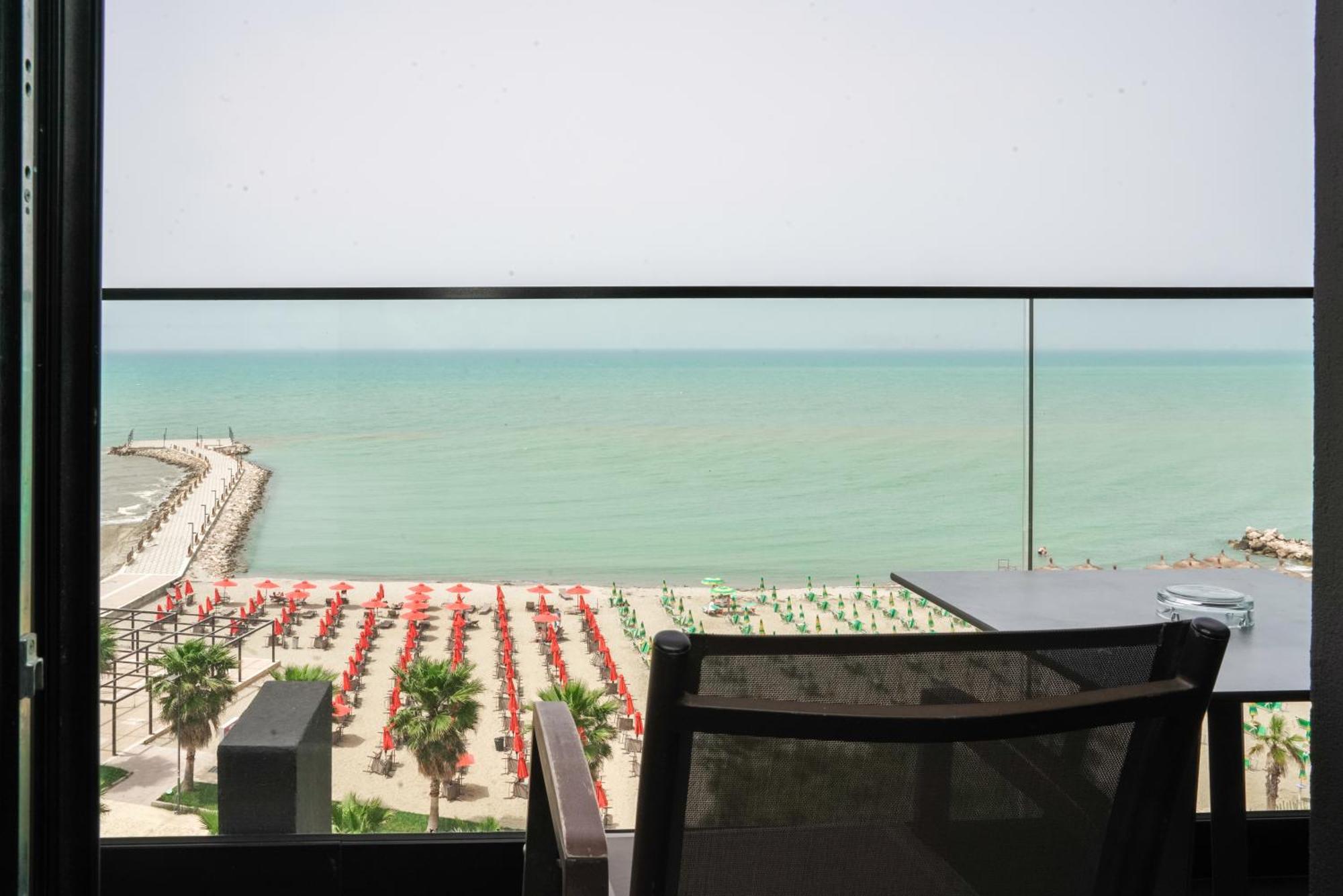 Supreme Hotel 格勒姆 外观 照片