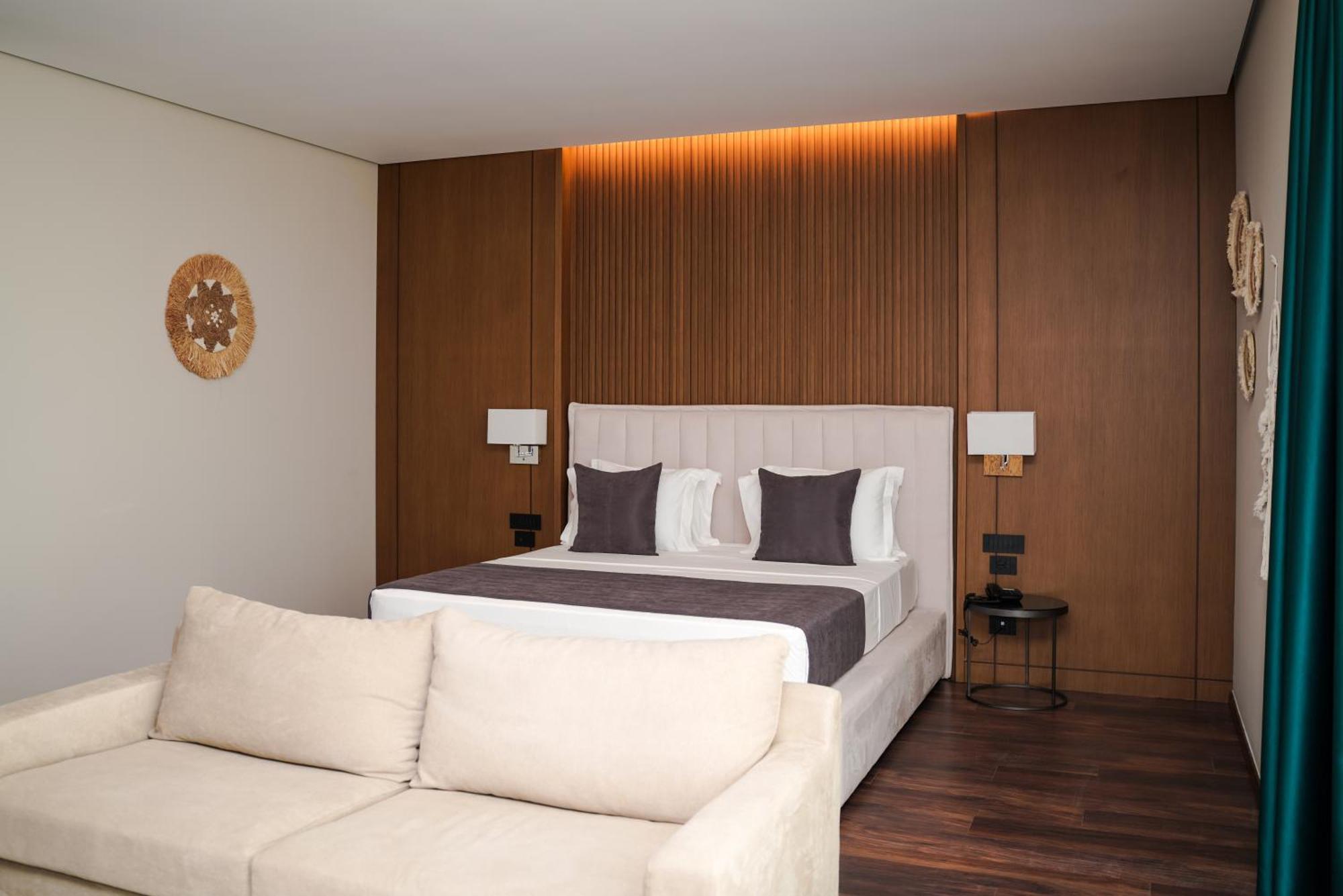 Supreme Hotel 格勒姆 外观 照片