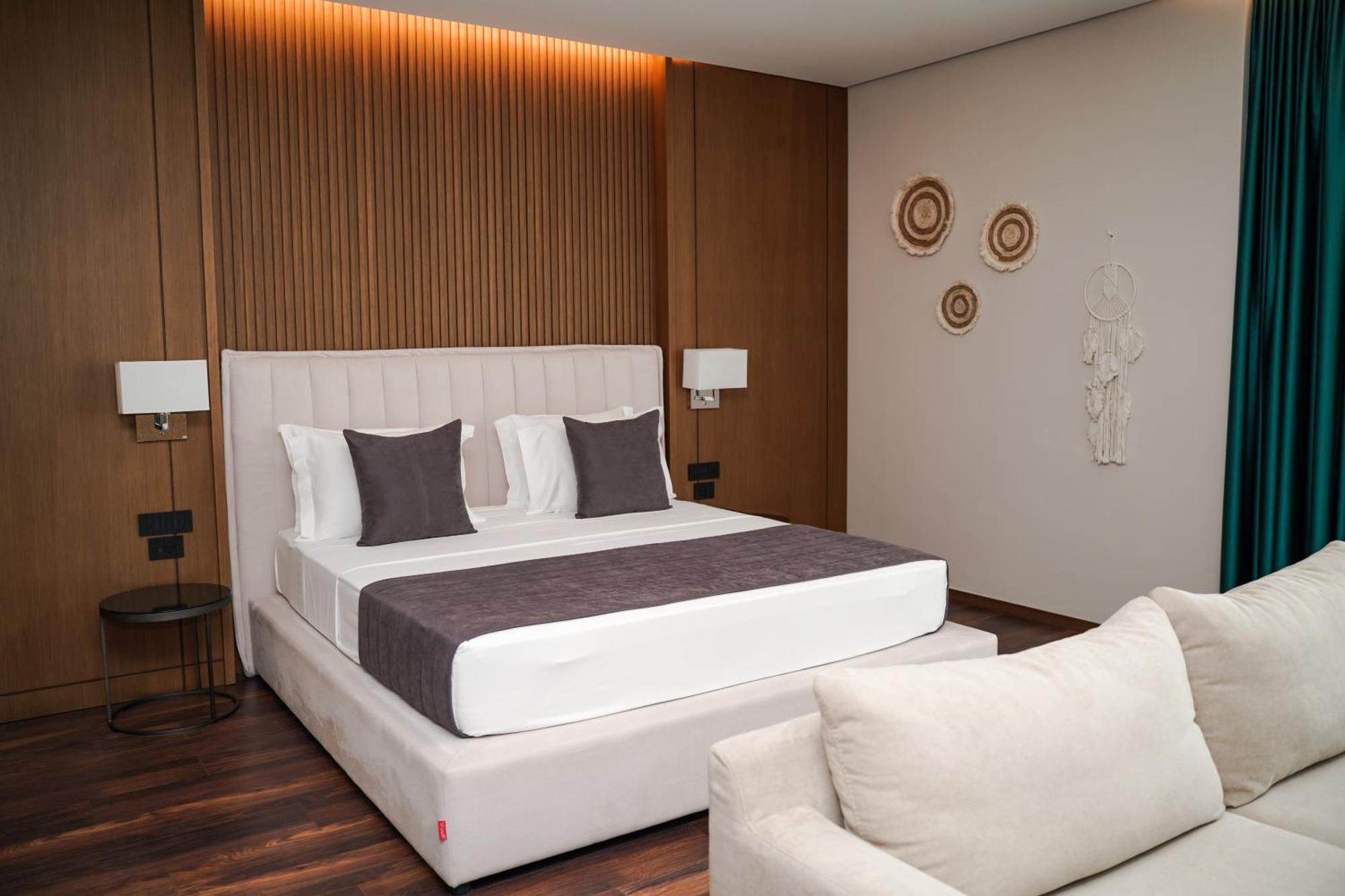 Supreme Hotel 格勒姆 外观 照片